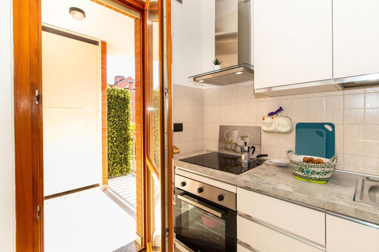 Come Casa Like Home Apartment With Parking تورينو المظهر الخارجي الصورة