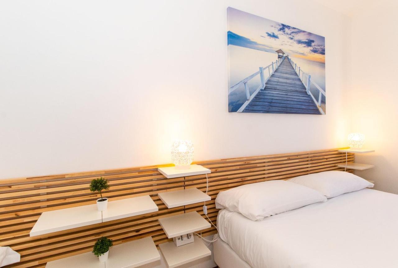 Come Casa Like Home Apartment With Parking تورينو المظهر الخارجي الصورة