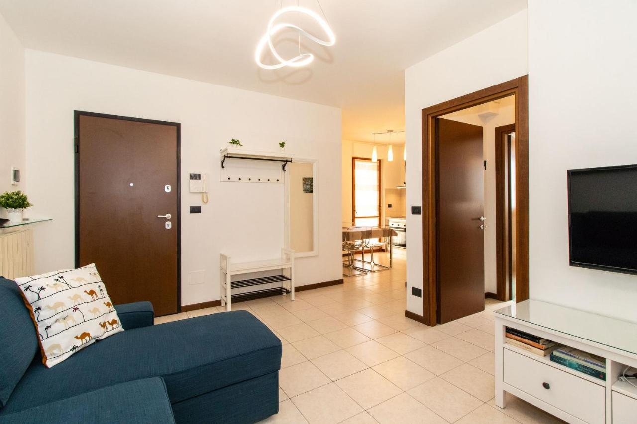 Come Casa Like Home Apartment With Parking تورينو المظهر الخارجي الصورة