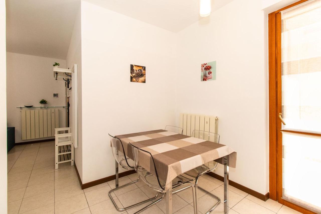 Come Casa Like Home Apartment With Parking تورينو المظهر الخارجي الصورة
