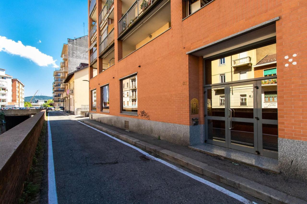 Come Casa Like Home Apartment With Parking تورينو المظهر الخارجي الصورة